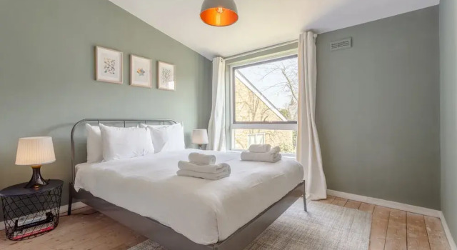 Amazing 2 Bedroom House in Putney, Забронировать Отель Отели Англии 3 звезды, 3*