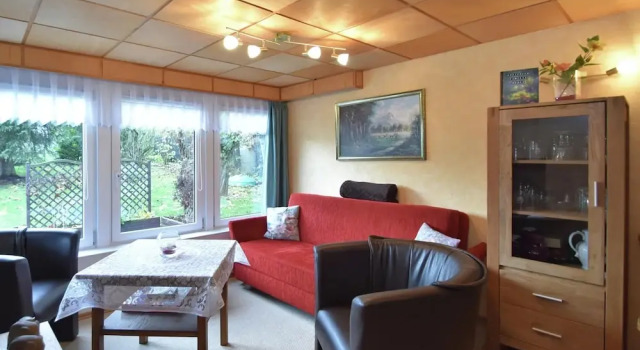 Коттедж Hideaway With Wood Stove