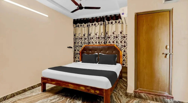 Super OYO Hotel O Adarsh Nagar Near Kavya Hospital, Book Hotel Visakhapatnam Andhra Pradesh