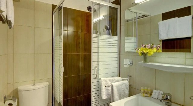 Трёхместный номер Standard Chania Hotel