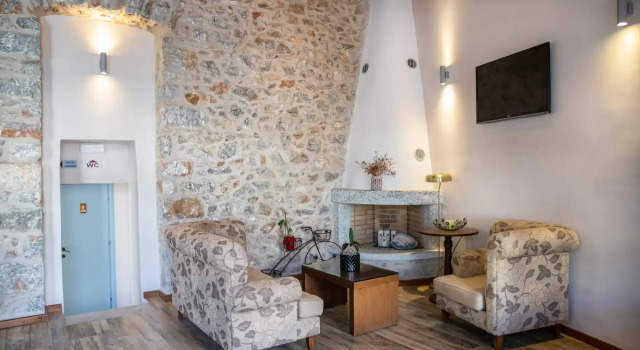 Trapela, Rezerwuj Boutique Hotel Hotele w Lakonia z parkingiem, Parking