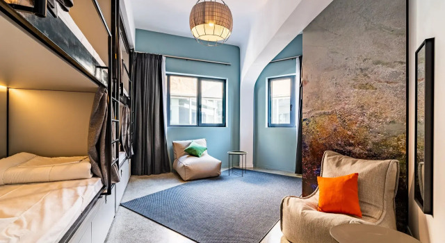 Кровать в общем номере (женский номер) Athens Hub Hostel