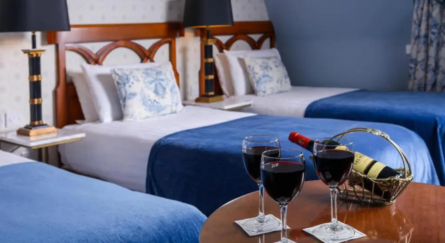 Трёхместный номер Standard Killarney Dromhall Hotel