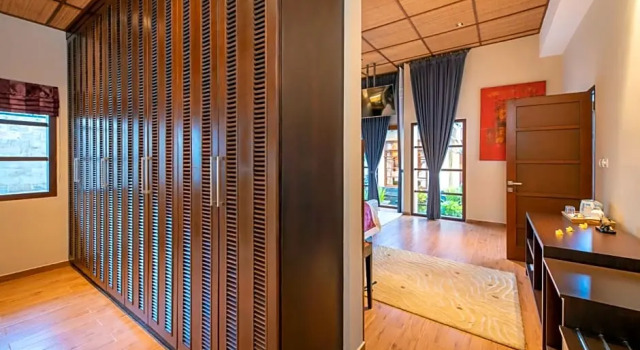 Villa Nagasutra by Nakula, Rezervovat Vila Hotely v Kutuh se snídaní, Snídaně