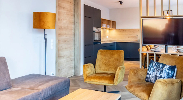 Beautiful apartment with sauna, 600 m. from the ski lift, Book Apartment Hotels in Vorarlberg with Parking, Parking