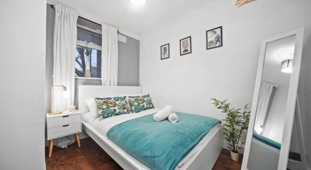Stylish 3 Bed Apartment Central London, Забронировать Апартаменты/квартира Апартаменты Лондона, рядом с The Curve, Апартаменты/квартира