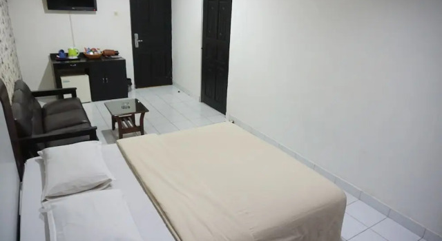 Четырёхместный семейный номер Standard Mangga Dua Hotel Makassar
