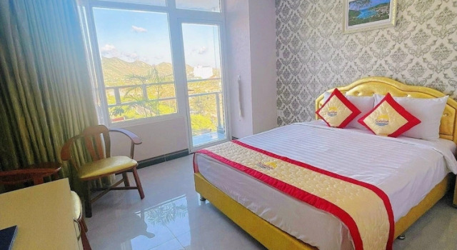 Двухместный номер Standard с балконом Sunrise Ninh Thuận Hotel