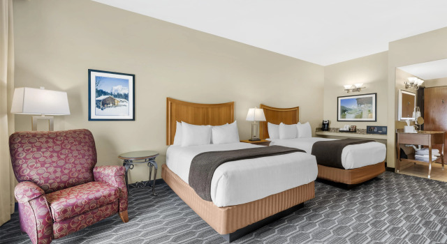 Четырёхместный номер Standard Best Western Plus Swiss Chalet Hotel & Suites