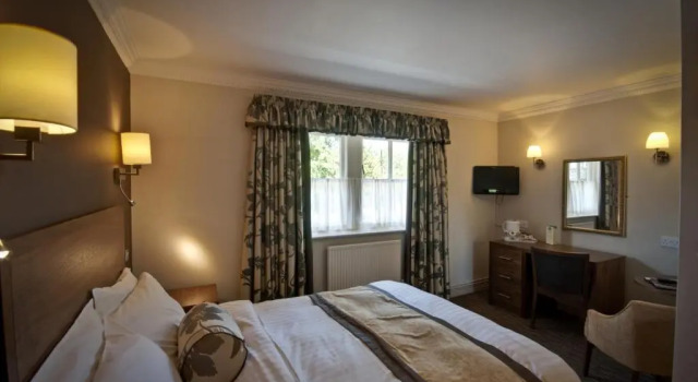 Двухместный номер Standard Royal Oak Hotel