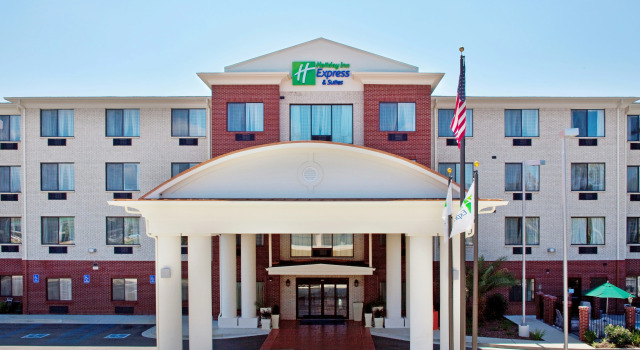 Holiday Inn Express Hotel & Suites Biloxi- Ocean Springs by IHG, Забронировать Отель Оушен-Спрингс Миссисипи - побережье