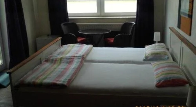 Pension Balkan, Reserva ahora Hotel Hoteles en Brandenburgo con aparcamiento, Aparcamiento