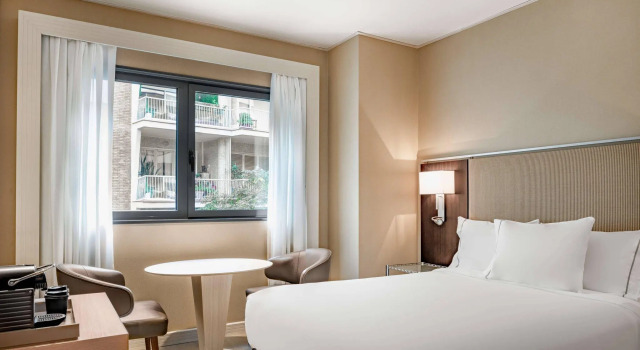 Двухместный номер Standard AC Hotel Irla by Marriott