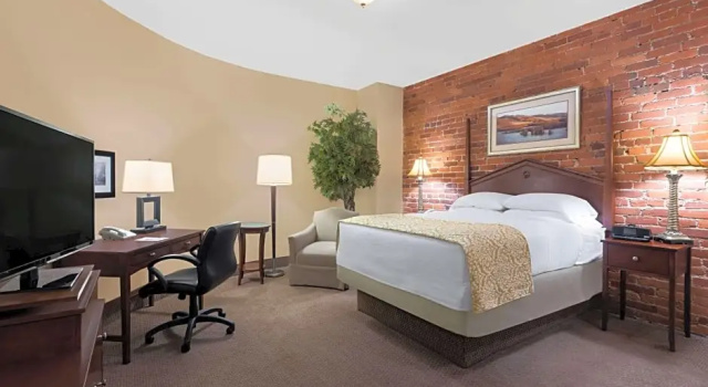 Двухместный номер Accessible Hawthorn Extended Stay by Wyndham Rome