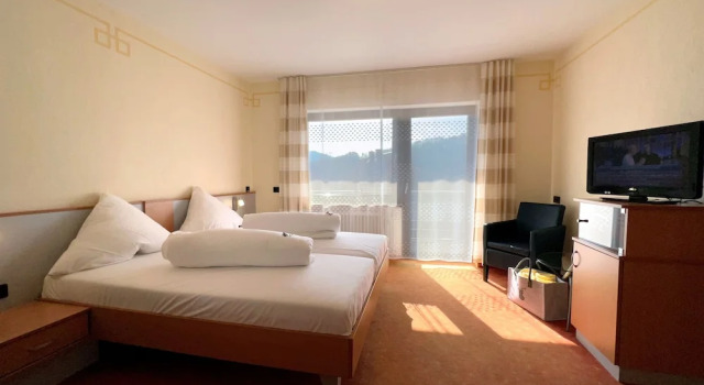 Двухместный номер Standard с балконом и с видом на горы Hotel Am Hirschhorn - Wellness - Spa - and more
