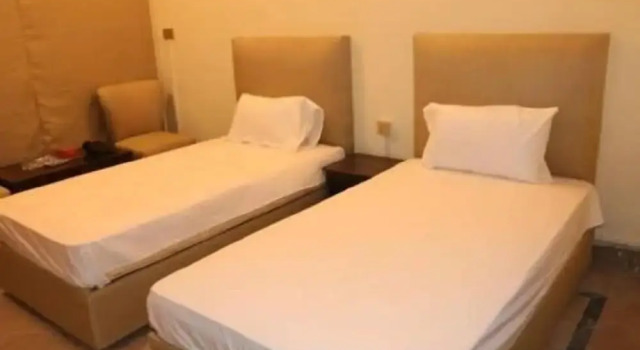Hotel Four Season Inn