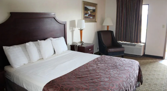 Economy Inn - Statesville, Забронировать Мини-отель Мини-отели Стейтсвилл, Мини-отель