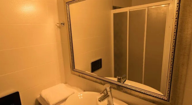 Трёхместный номер Standard с балконом İleri Hotel & Apartments