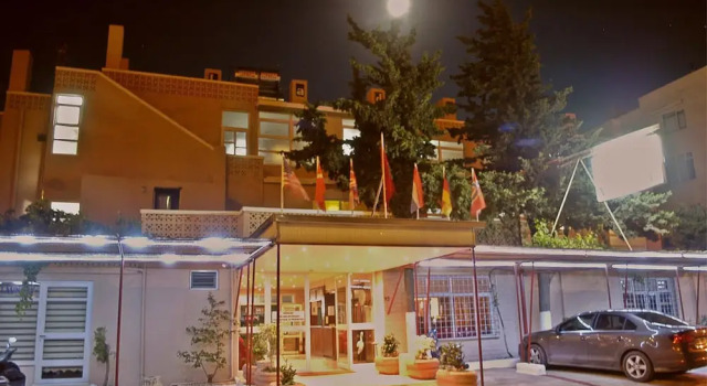Lades Hotel, Забронировать Отель Отели Силифке с бассейном, Бассейн