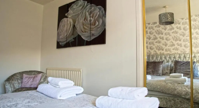 No.5 Ayr Beach - Coorie Doon, Buchen Sie Hotel Ayr 
