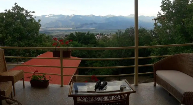 Superior Casal quarto com vista para a montanha Omsi House