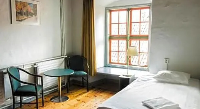 Uus 3 Residence, Varaa Hotelli Hotellit Pärnumaa pysäköinnillä, Pysäköinti