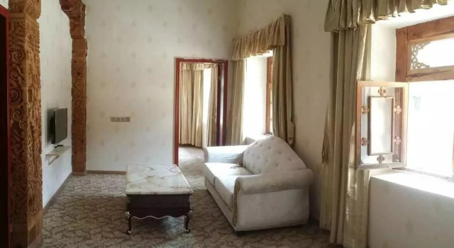 Qu Deng Ga Bu Business Hotel, Boek Hotel Daocheng Sichuan