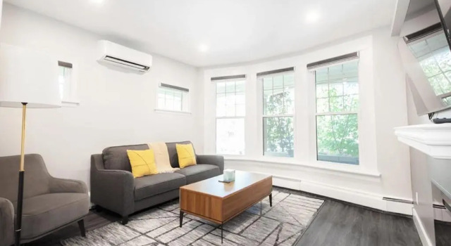 Апартаменты Unique 3BR 2bath Quadplex Free Parking Laundry