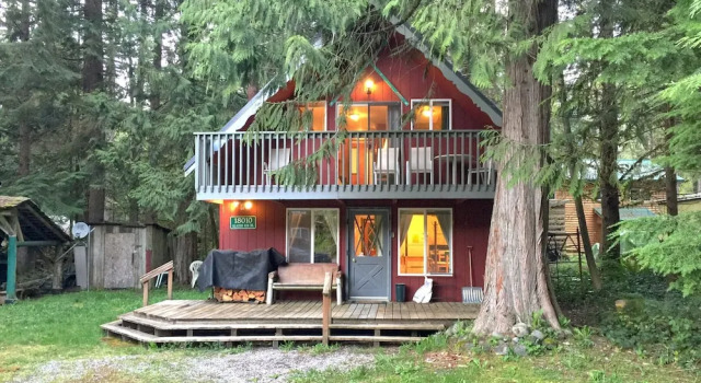 Mt Baker Rim Cabin 63 - A Traditional ski Chalet Pet Friendly Free Wi-fi, Rezerwuj Chalet Glacier Stany Zjednoczone