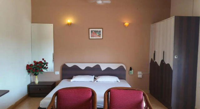 Ocean Crest Colva, Rezerwuj Hotel Hotele w Colva z parkingiem, Parking