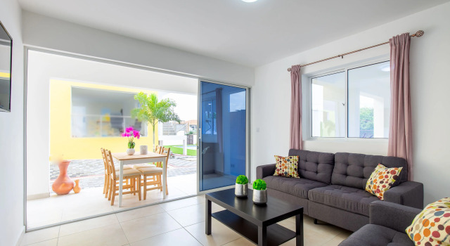 Yellow Home: the Perfect Caribbean Escape!