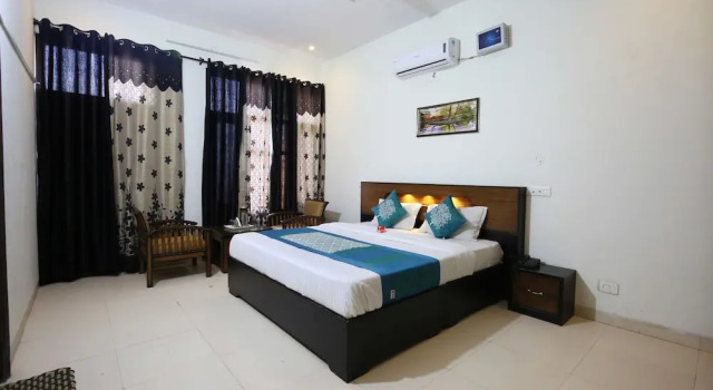 OYO 4890 Sector 21 Panchkula, Rezervovat Hotel Hotely v Panchkula s parkováním, Parkování