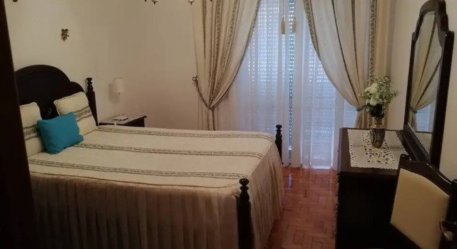 Апартаменты 2 Bed Flat - Sleeps 5 - Parking - Wifi