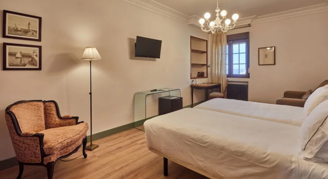Трёхместный номер Classic Silken Gran Hotel del Sella