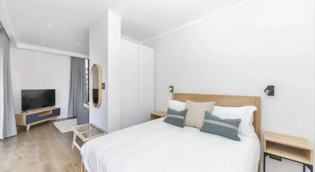 Studio With Large Balcony, Забронировать Апартаменты/квартира Апартаменты Кейптауна, рядом с South African National Gallery, Апартаменты/квартира