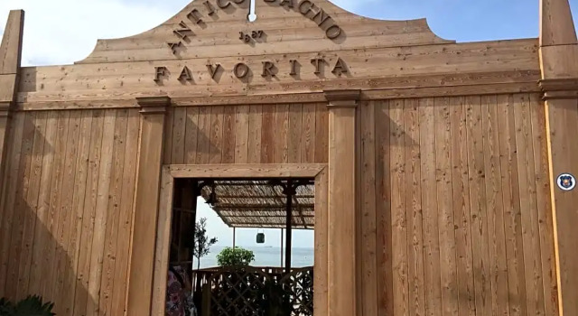B&B Real La Favorita, Prenota Bed & breakfast Hotel a Ercolano con parcheggio, Parcheggio