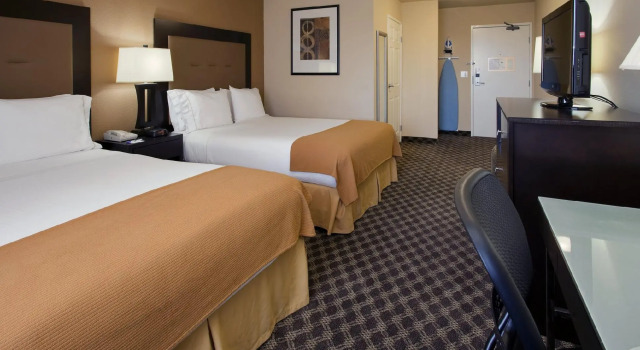 Четырёхместный номер Standard Holiday Inn Express Union City San Jose by IHG