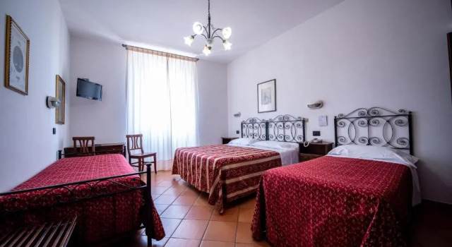 Camera quadrupla Standard Hotel Sole
