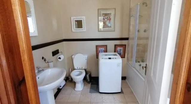 Номер Standard Swiss Cottage Guest House