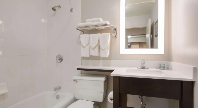 Четырёхместный люкс Best Western Northwest Indiana Inn