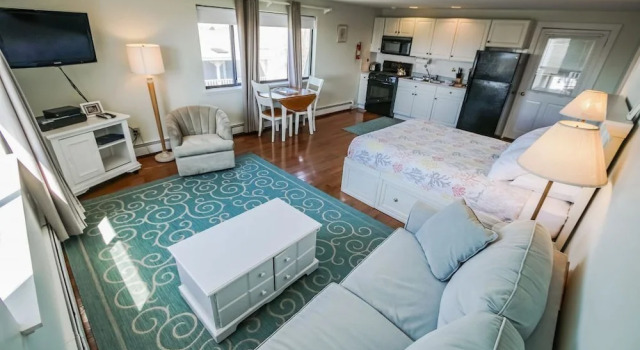 Студия Neptune House Block Island Resort