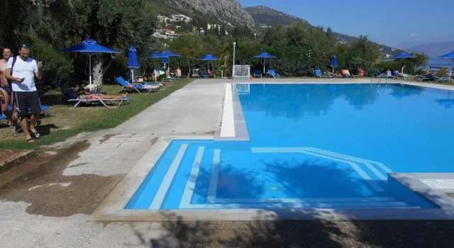 Коттедж с 3 комнатами Barbati Pietre Di Mare