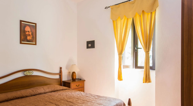 Tenuta Padre Pio, Rezerwuj Hotel Hotele w Foresta Umbra z basenem, Basen