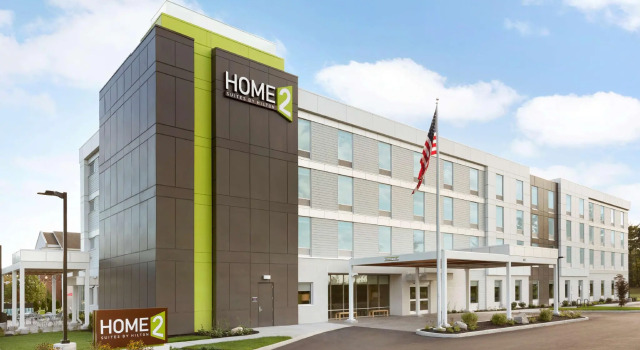 Четырёхместный люкс Home2 Suites by Hilton Saratoga Malta