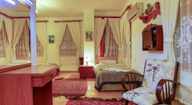 Трёхместный номер Standard Atelya Art Hotel
