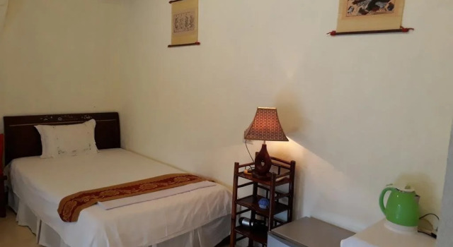 Vietnamese Ancient Village Hotel
