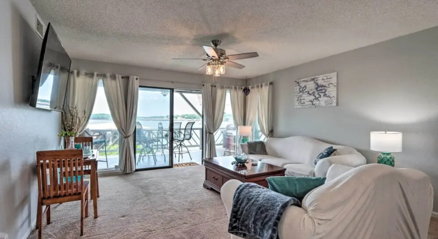 Pool Access & Lake Views: Osage Beach Condo!, Prenota Appartamento Osage Beach 