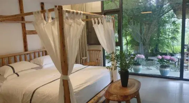 Семейный люкс Southern Sichuan Bamboo Sea Qingyuan Homestay
