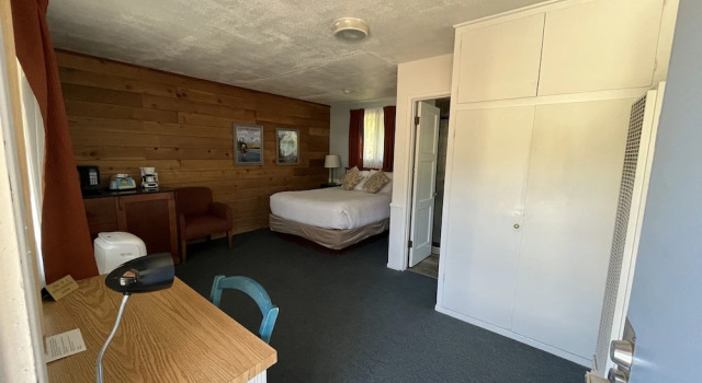 Номер Standard June Lake Villager