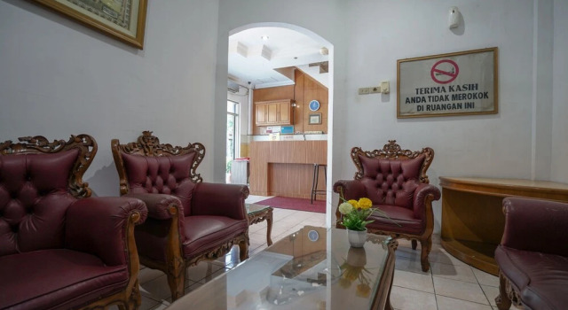 Hotel Shofa Marwah by OYO Rooms, Rezervovat Hotel Hotely v Palembang s parkováním, Parkování